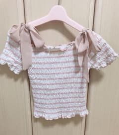 ミシェルマカロン トップスのサムネイル