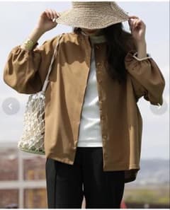 新品タグ付 No one knows ラッシュガード UVカット 撥水 M-Lのサムネイル