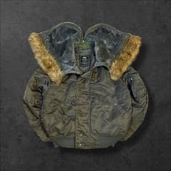 アルファインダストリーズ フライトジャケット N-2B 短丈 カーキ L アルファインダストリーズ N-2B フライトジャケット カーキ Lサイズ 短