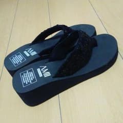 新品　未使用　サンダルのサムネイル