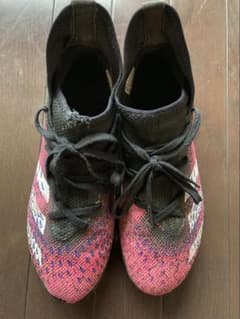 adidas PREDATOR サッカースパイクのサムネイル