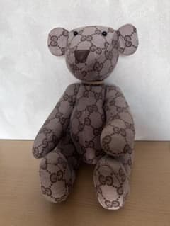 【GUCCI】GG柄 テディベア 約20cm ピンク イタリア購入 GUCCI】GG柄 テディベア 約20cm ピンク イタリア購入 - メルカリ