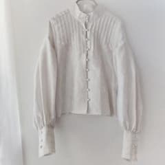 【USED】foufou 伊勢丹限定 クラシカルピンタックブラウス USED】foufou 伊勢丹限定 クラシカルピンタックブラウス - メルカリ