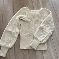 ニット セーターのサムネイル