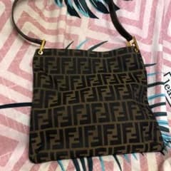 FENDIのバックのサムネイル
