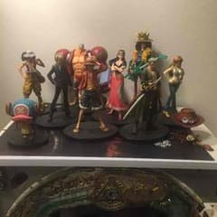 ワンピースフィギュアのサムネイル