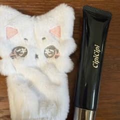 シピシピ　フィルモイストベース　SPF43 ねこカバー付きのサムネイル