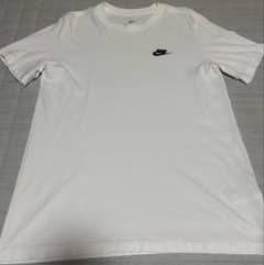 NIKE ワンポイントロゴ 半袖Tシャツ 白 M メンズのサムネイル