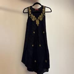 黒の花柄刺繍ノースリーブチュニックのサムネイル