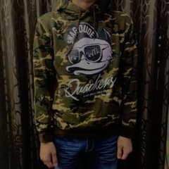 新品⭐️ダックデュード　パーカー　メンズのサムネイル