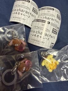 サンリオ めじるしアクセサリー エモきゅん～2 ガチャ 3個セットのサムネイル
