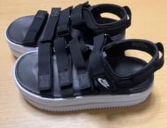 NIKE アイコン クラシック ウィメンズサンダル ブラック 24cmのサムネイル