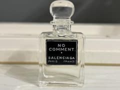バレンシアガ　ノーコメント10ml バレンシアガ ノーコメント10ml - メルカリ
