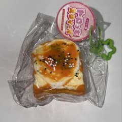 トロっとスクイーズ 目玉焼き パン スクイーズのサムネイル