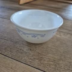 CORELLE ボウル 1個 青い花柄 アメリカ製5コセットのサムネイル