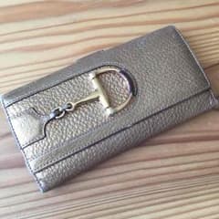 GUCCIのお財布のサムネイル