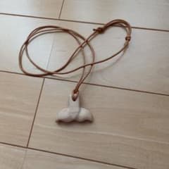 ハンドメイド 木製ネックレス ホエールテールのサムネイル