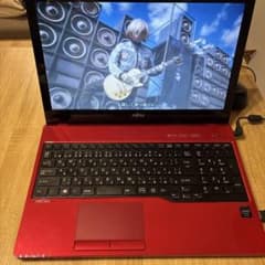Fujitsu ノートPC レッド Intel搭載のサムネイル