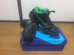 土日限定価額！ アシックス バスケット シューズのサムネイル