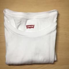 リーバイス Tシャツのサムネイル
