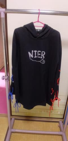 NieRリボン付きパーカー連休お値下のサムネイル