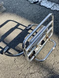 Vespa LX 純正 リアキャリアのサムネイル