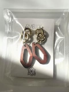 SMELY ピアスのサムネイル