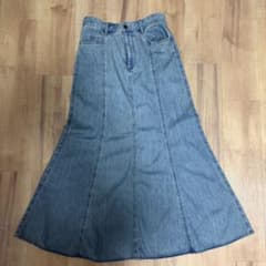 GU デニムロングフレアスカート ライトブルー Lのサムネイル
