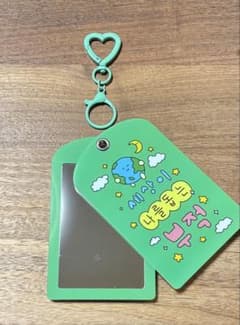 【新品】チェゴシム　ケース付きお守りミラー　鏡、カードケース、キーホルダー 緑色