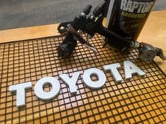 ランクル250純正グリル用ラプターライナーホワイト エンブレム - メルカリ