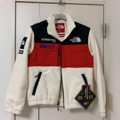シュプリームノースフェイスジャケット　未使用のサムネイル