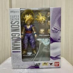 【希少】新品未開封　同梱可　フィギュアーツ　孫悟飯のサムネイル