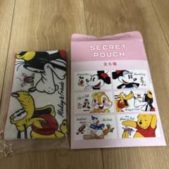 ディズニーストア シークレットポーチ MickeyandFriendsのサムネイル