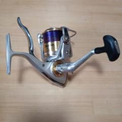 人気ブランド ダイワ トライソ レバーブレーキリール 2500番 - メルカリ