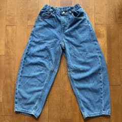 GU ジーユーデニム バレルレッグジーンズ130のサムネイル