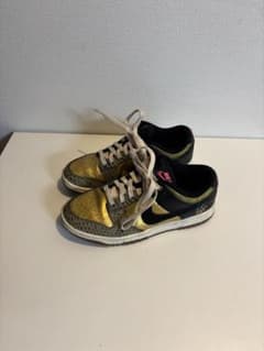 Nike WMNS Dunk Low "Dia De Muertos"スニーカーのサムネイル