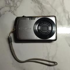 CASIO EXILIM コンパクトデジタルカメラ 本体 - メルカリ
