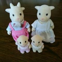 値下げ ❗シルバニア ｕｋ やぎさん ファミリー ✨のサムネイル