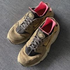 Nike Air Huarache ハラチ　スニーカー オリーブ/ピンクのサムネイル