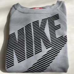 NIKE トレーナー S 130〜140のサムネイル