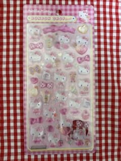【国内正規品】ボンボンドロップシール 第二弾　ハローキティ　サンリオ　ピンクのサムネイル