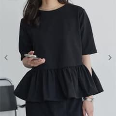 新品未使用品KOBE LETTUCE シワになりにくいストレッチペプラムブラウスのサムネイル