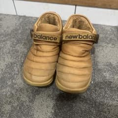 New Balance キッズ ウィンターブーツ ブラウンのサムネイル