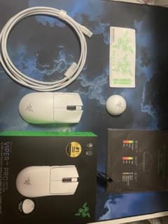 Razer Viper V4 Pro White Edition 本体