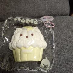 momoスクイーズ　カップケーキのサムネイル