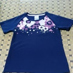 アディダスTシャツのサムネイル