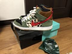 NIKE SB DUNK HIGH DOG WALKERのサムネイル