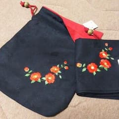 【未使用】巾着袋とハンカチのセットのサムネイル