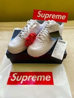 Supreme Nike Airのサムネイル