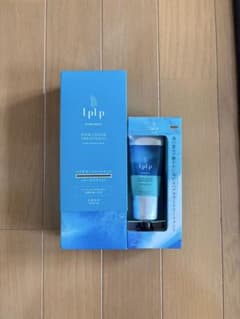 LpLp essence ヘアカラートリートメント チークブラウンのサムネイル